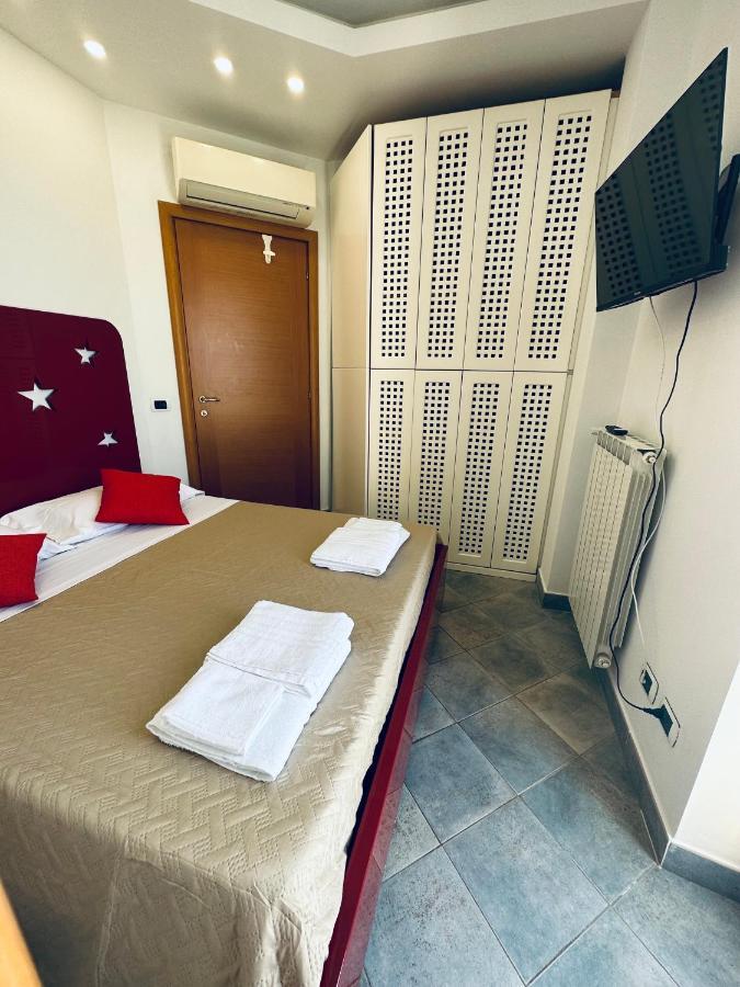 Newhouse Victoria - Sea View Apartment Nettuno Luaran gambar