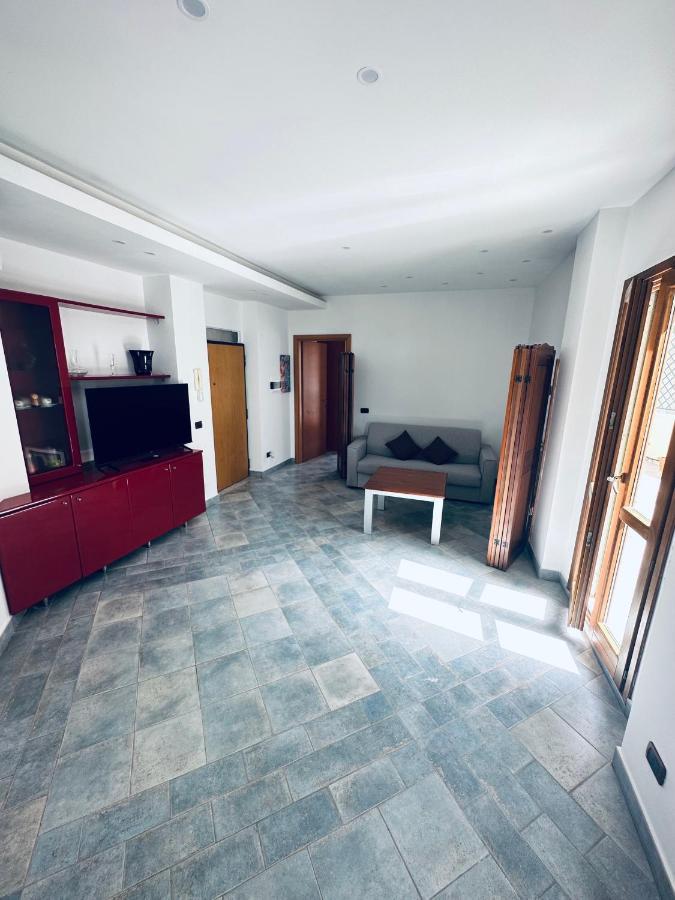Newhouse Victoria - Sea View Apartment Nettuno Luaran gambar