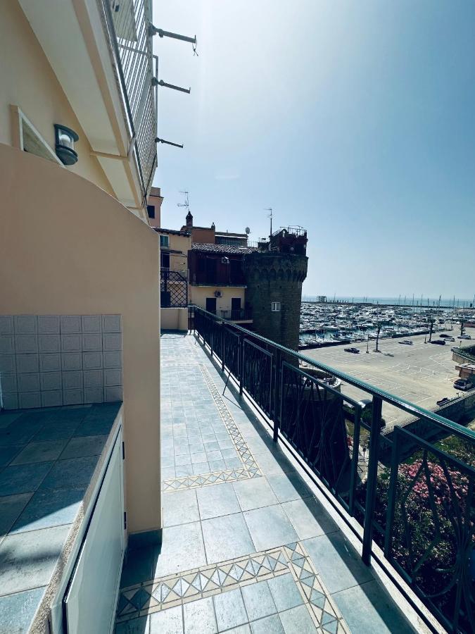 Newhouse Victoria - Sea View Apartment Nettuno Luaran gambar