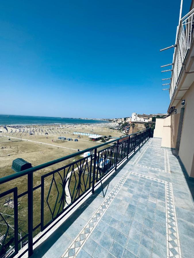 Newhouse Victoria - Sea View Apartment Nettuno Luaran gambar
