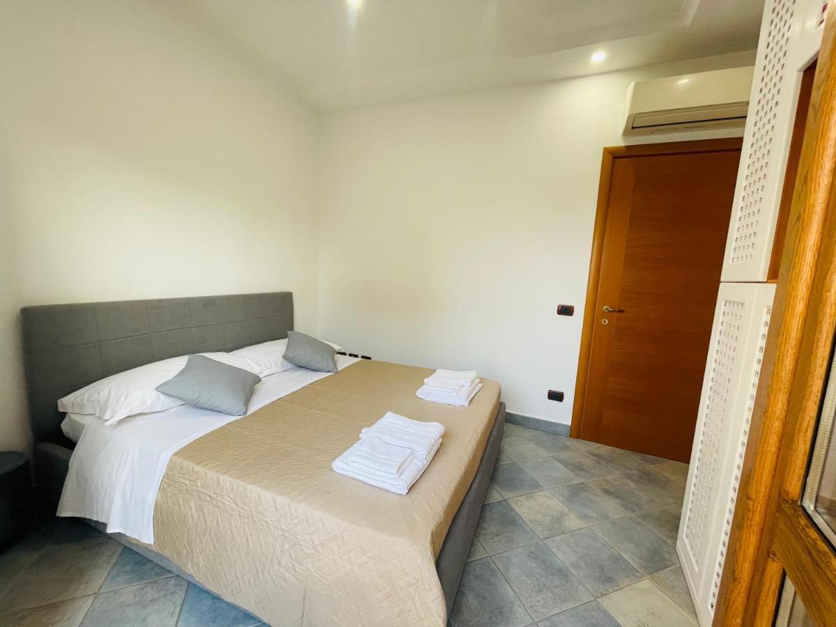 Newhouse Victoria - Sea View Apartment Nettuno Luaran gambar