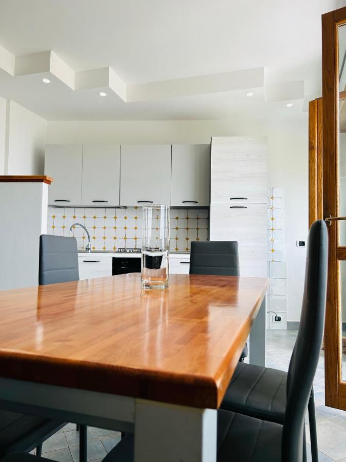 Newhouse Victoria - Sea View Apartment Nettuno Luaran gambar